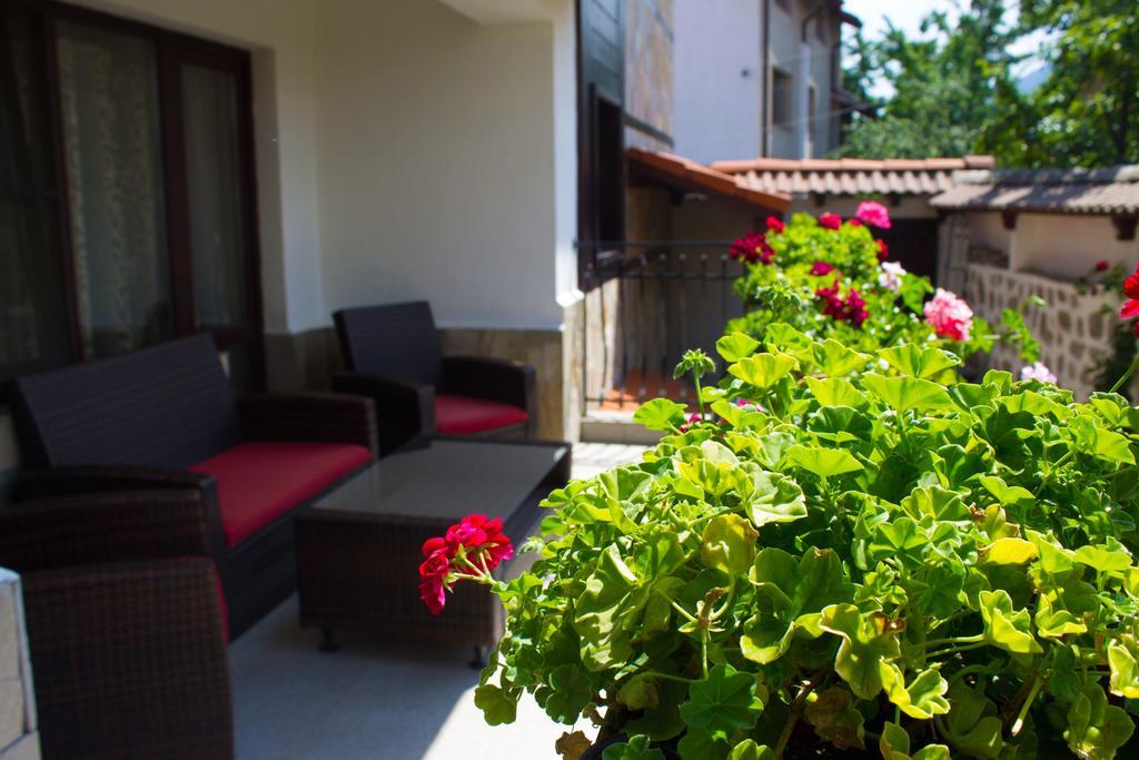 Bizev Hotel Bansko Exterior foto
